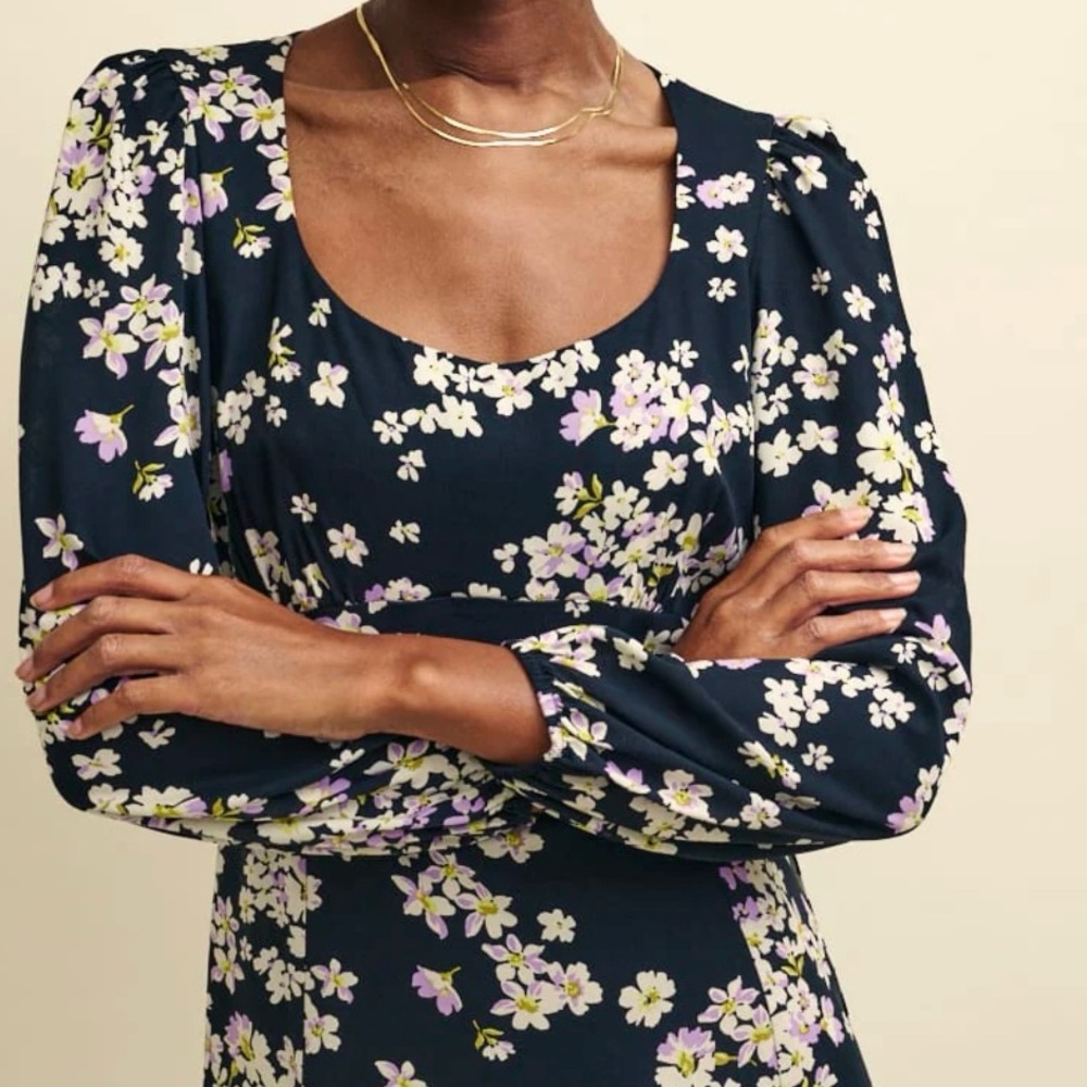 Nobody’s Child Black Floral Long Sleeve Dee
Dee Midi Dress